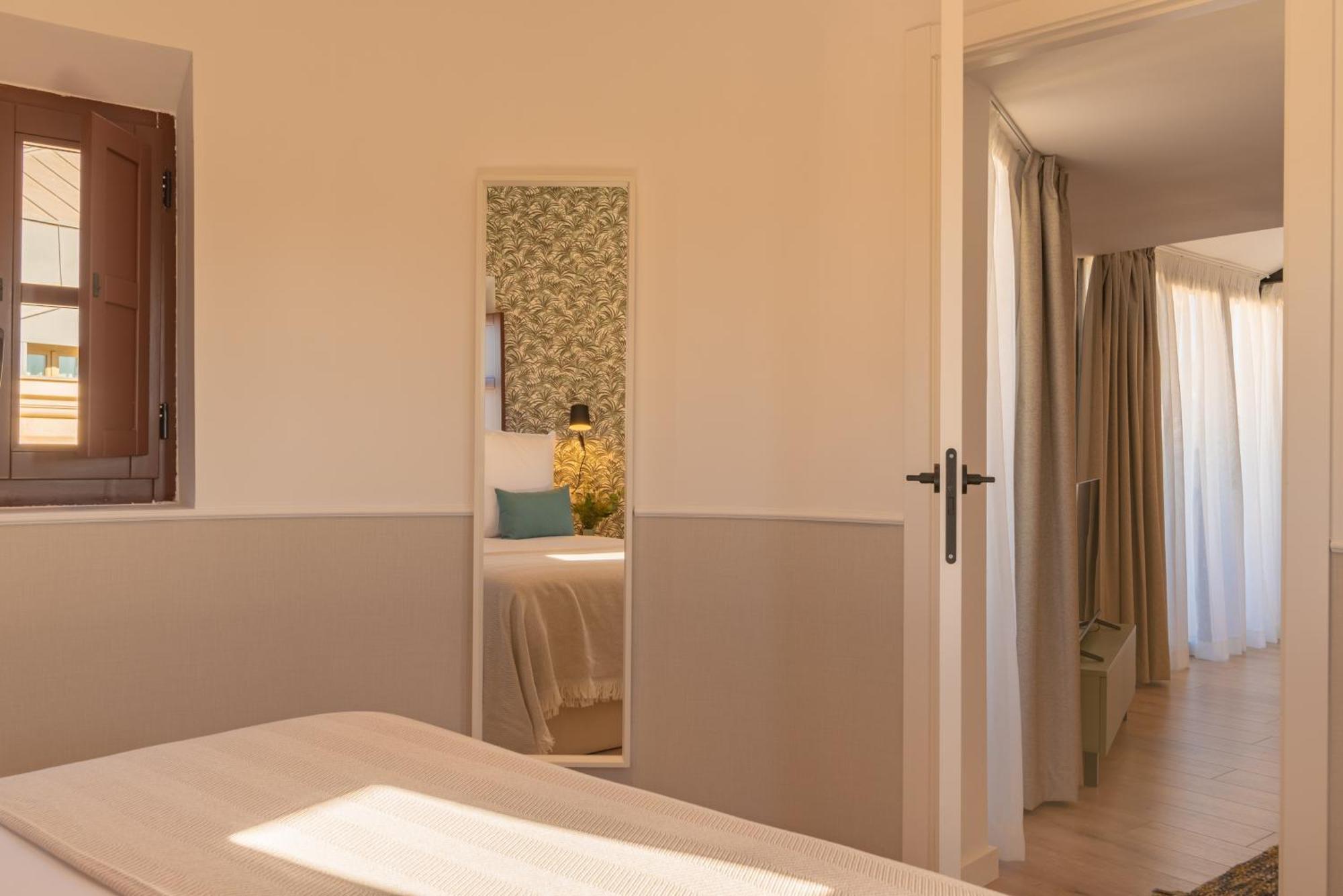 מאלגה Feelathome Atarazanas Apartments מראה חיצוני תמונה
