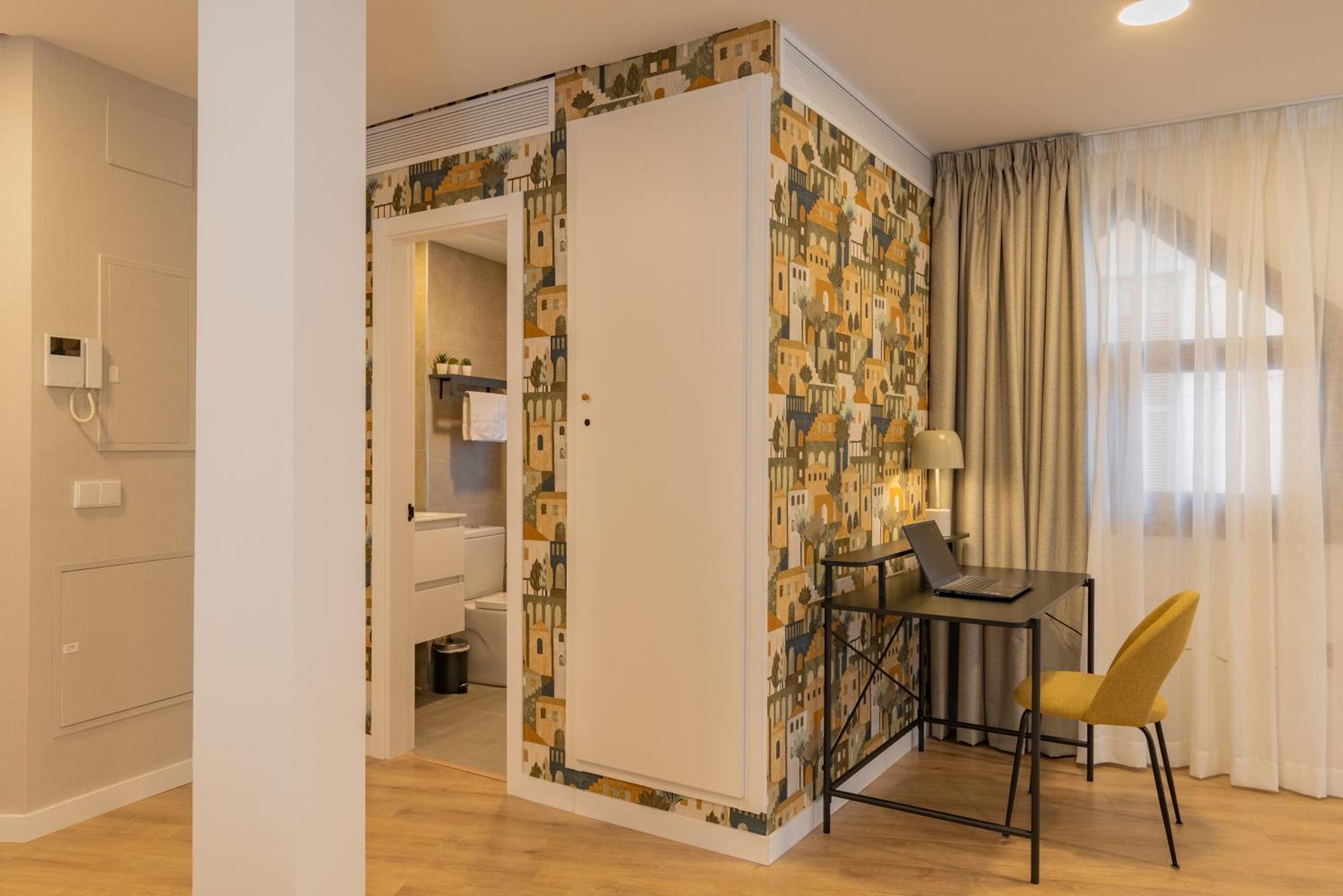 מאלגה Feelathome Atarazanas Apartments מראה חיצוני תמונה